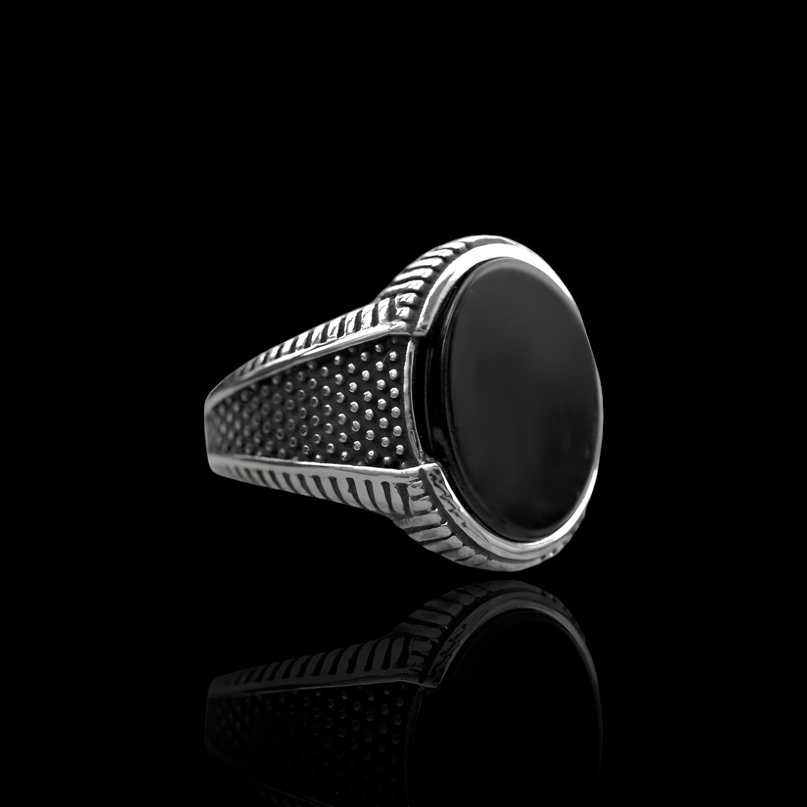Midnight Ring