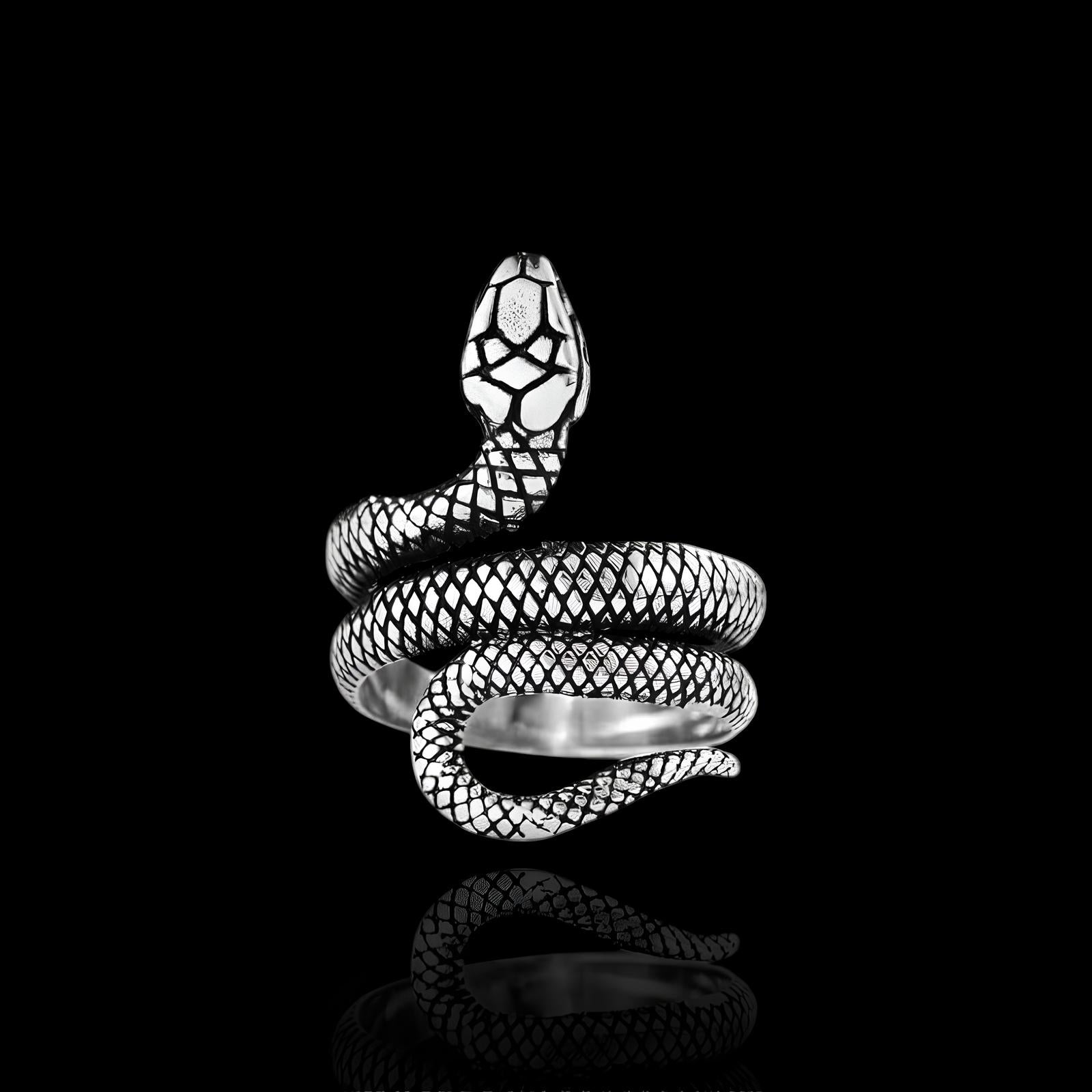 Viper Ring